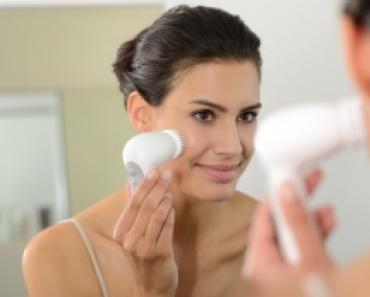 Щетка для чистки лица – действенный лайфхак для чистоты кожи
